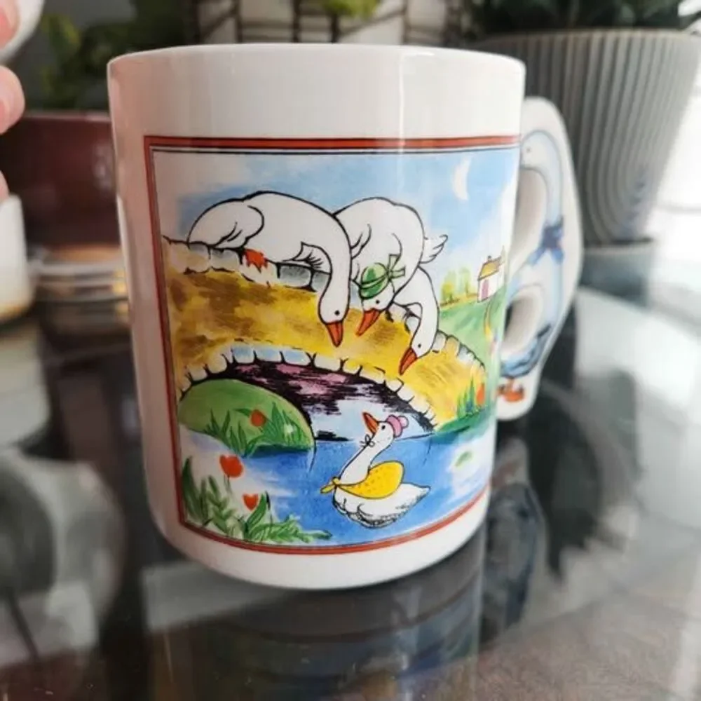 Vintage 1980s Goose Cottage Farmhouse Scene Blue Ribbon Goose Handle Ceramic Mug